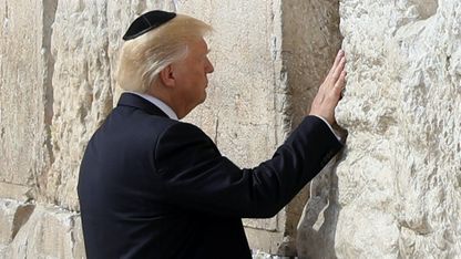 Trump 'messiah' claims made by rabbis and Trump supporters